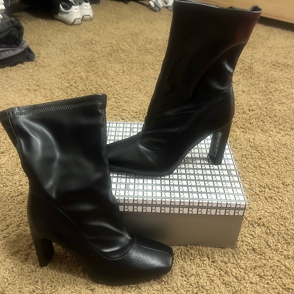 💖💞Vegan leather black boots with heel